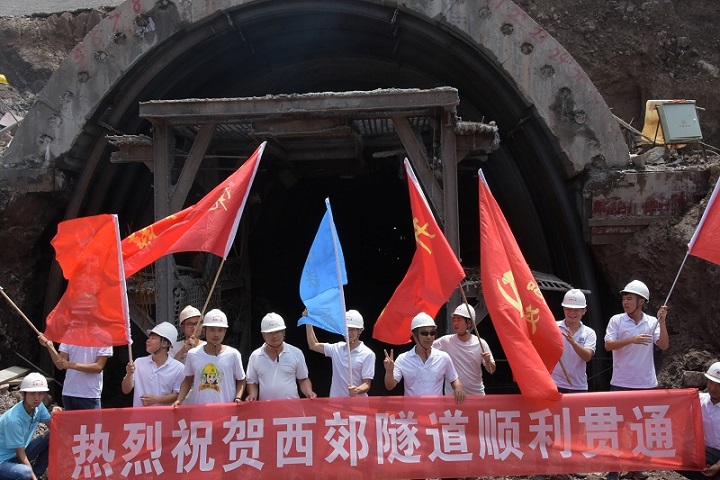 西郊I线隧道照片 - 副本.JPG 西郊I线隧道照片 - 副本.JPG