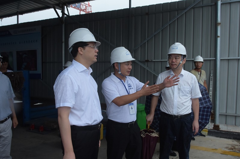 浙江省台州市市委副书记、代市长张晓强一行临中铁二局金台铁路项目调研指导工作 - 副本 (2).JPG 浙江省台州市市委副书记、代市长张晓强一行临中铁二局金台铁路项目调研指导工作 - 副本 (2).JPG